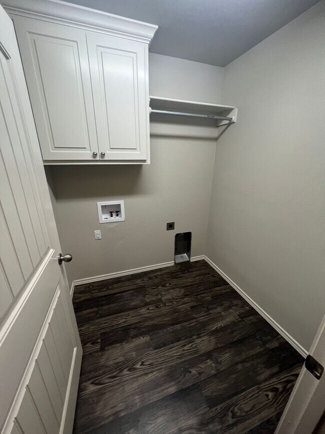 Building Photo - AVAILABLE NOW! 3 bedroom 2 bathroom 2 car garage in Cooper ISD