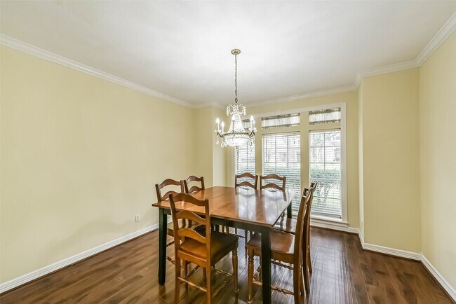 Building Photo - 1706 Galleon Oaks Dr