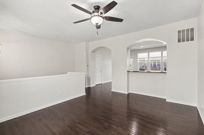 Building Photo - 27898 Hopkins Dr