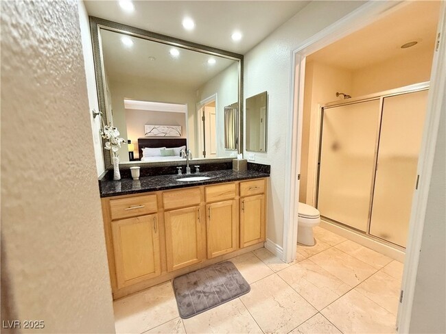 Building Photo - 210 E Flamingo Rd