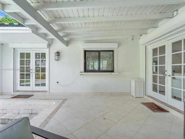 Building Photo - 5901 SW 136th St