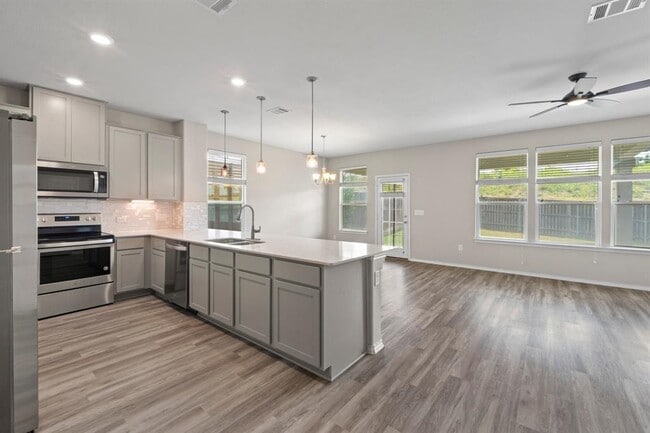 Building Photo - 7805 Peccary Dr