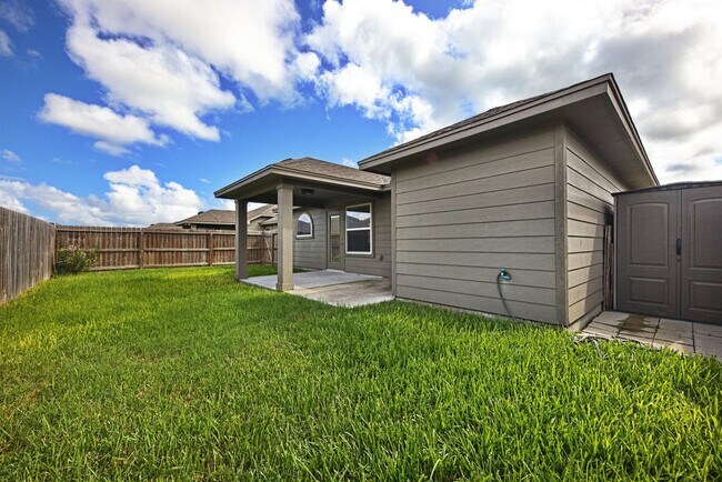 Building Photo - 7714 Pruet Dr