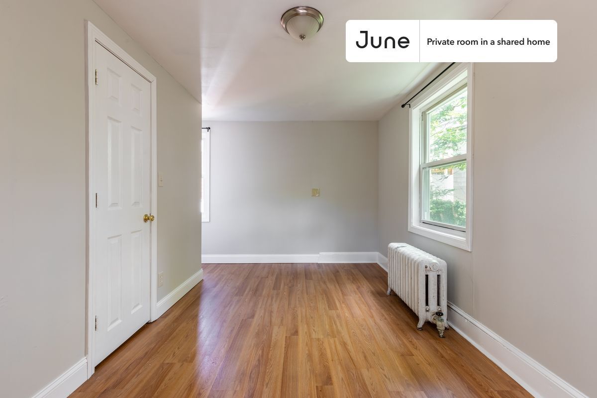 Building Photo - Room in Shared 9 bed/2 bath home in Brighton