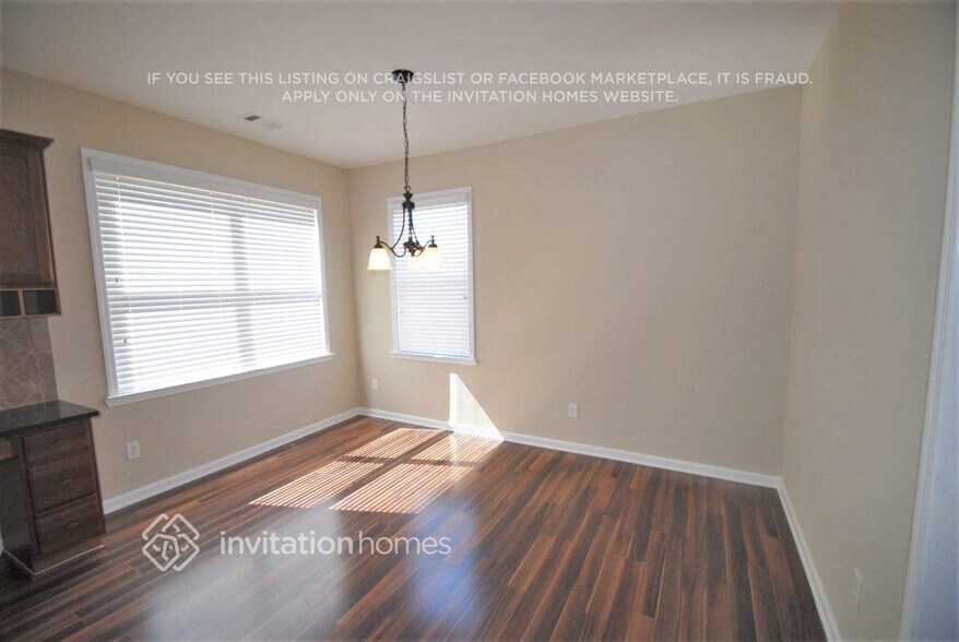 Building Photo - 2653 Bluestone Dr SW