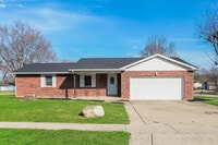 Building Photo - 2456 Bendel Dr