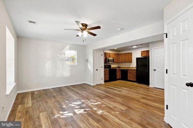 Building Photo - 56 S Charlotte St