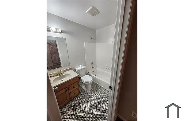 Building Photo - 4 Black Oak Ct