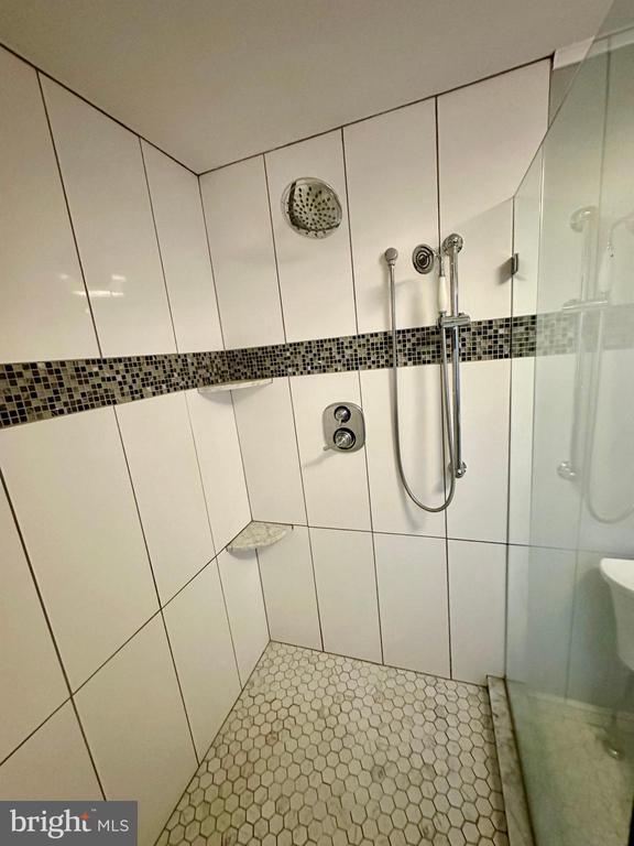 Building Photo - 14661 Rogers Ford Rd