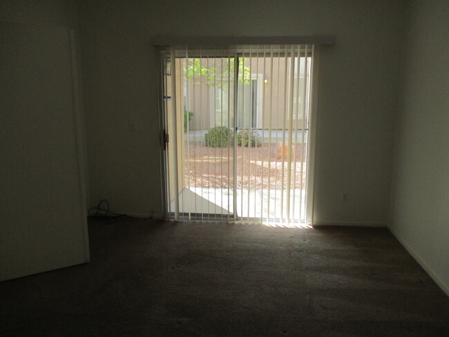 Building Photo - 5125 W Reno Ave