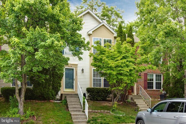 Building Photo - 8893 Papillon Dr