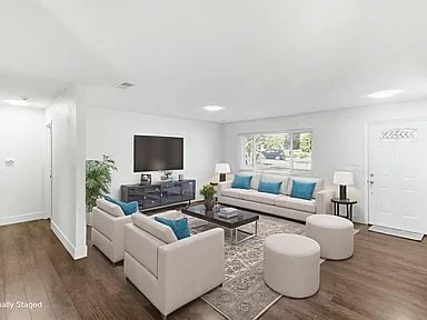 Building Photo - 124 Fargo Way