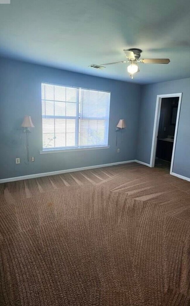 Building Photo - 1302 Loblolly Dr