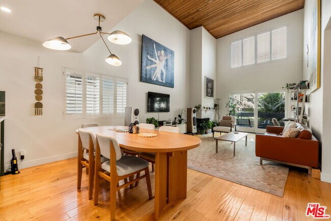 Building Photo - 3988 Beethoven St