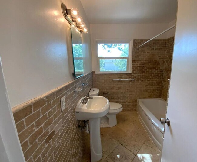 Building Photo - AVAILABLE MID APRIL ; APPLY TODAY AT OUR WEBSITE!!