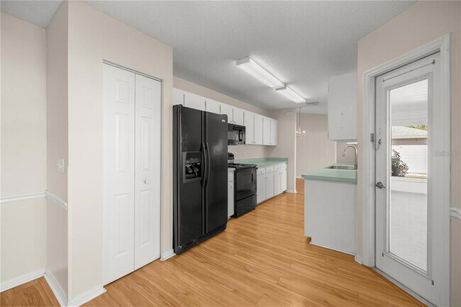 Building Photo - 8478 SW 61st Terrace Rd