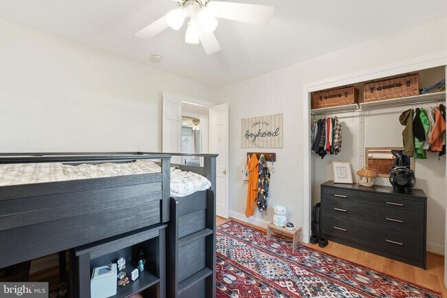 Building Photo - 7001 Arbor Ln