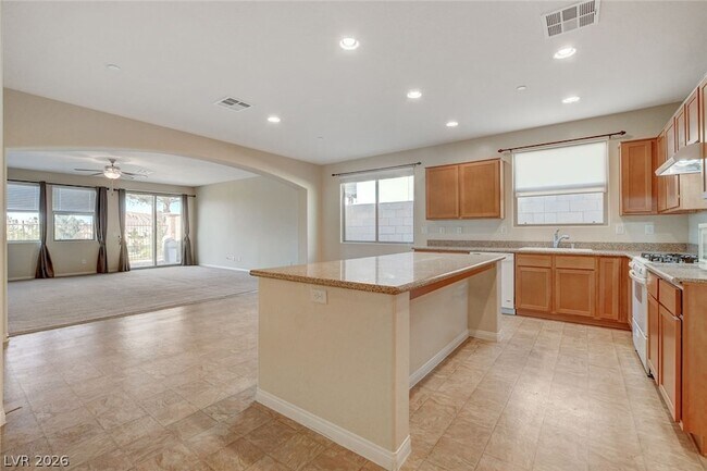 Building Photo - 484 Punto Vallata Dr