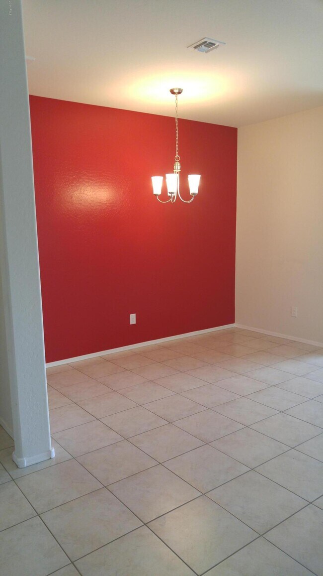 Building Photo - 5003 E Smoky Quartz Rd