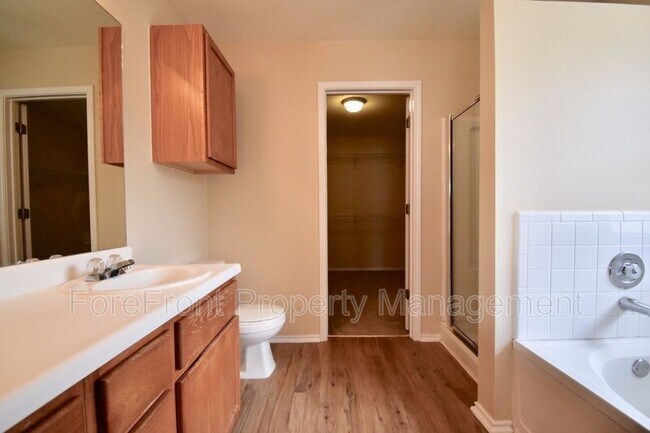 Building Photo - 10527 Cub Haven