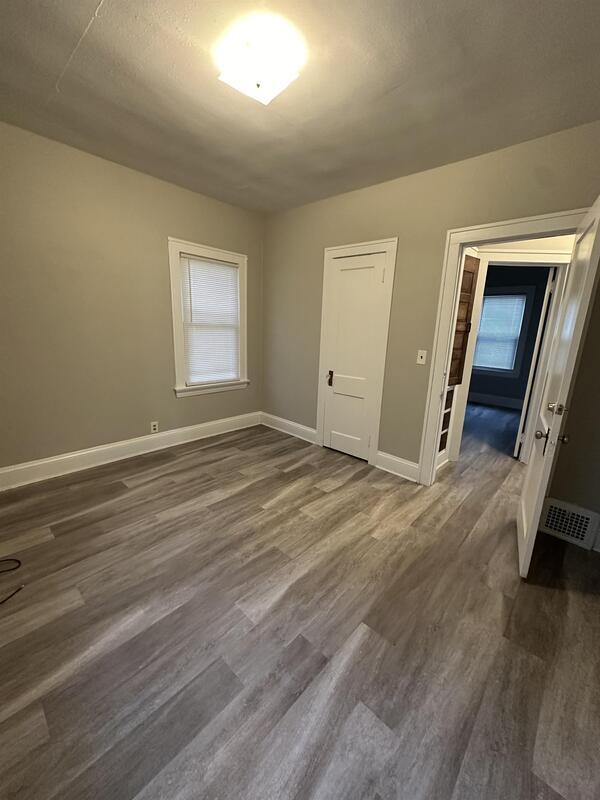 Building Photo - 3392 Beechwood Ave