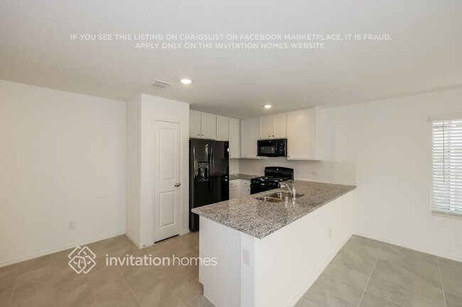 Building Photo - 2307 Ava Dr