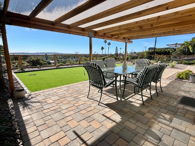 Building Photo - 2503 Aster St