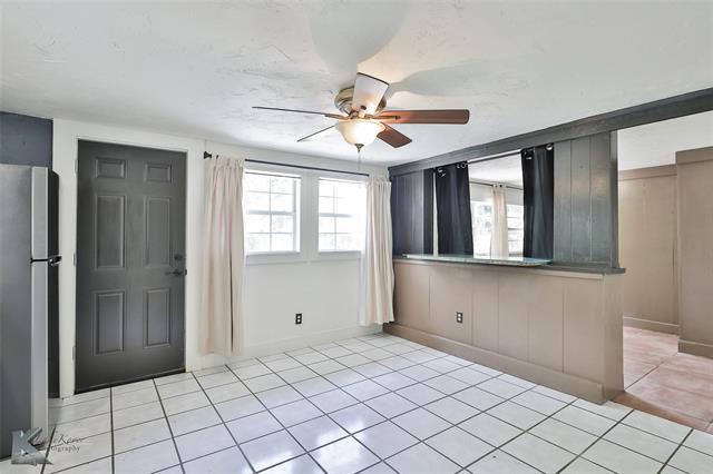 Building Photo - 609 Sunset Dr