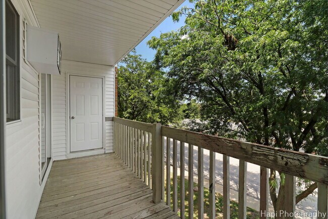 Building Photo - 4301 W Shamrock Ln