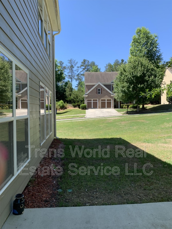 Building Photo - 2202 Jasmine Glen Dr