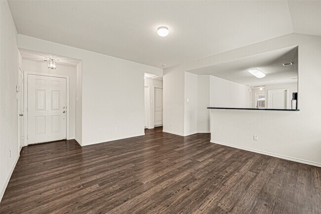 Building Photo - 2806 Morgensen Dr