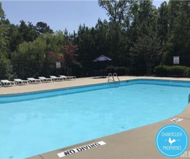 Building Photo - 10 Rochambeau Ct