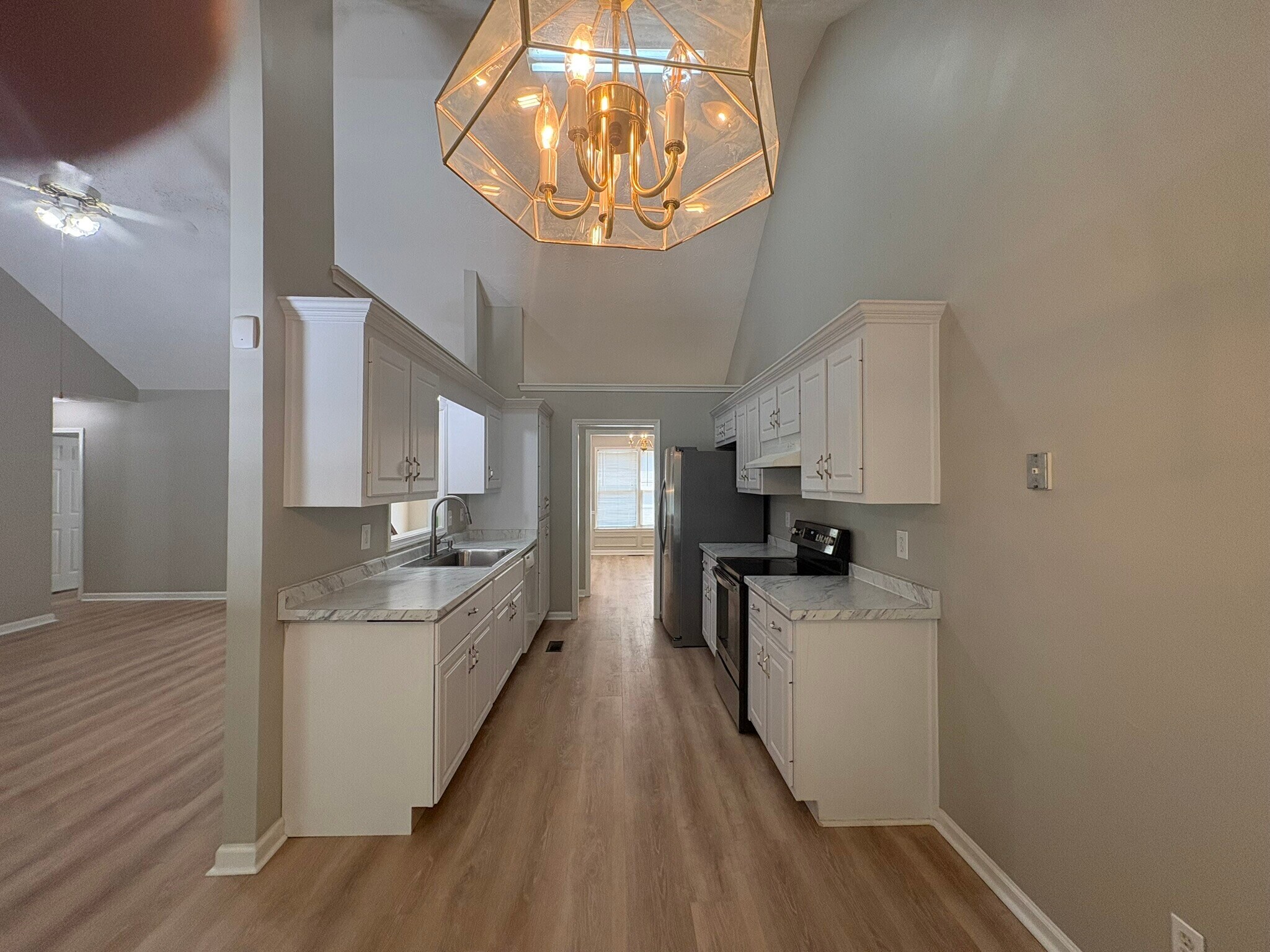 Building Photo - 2700 Fort Daniels Dr