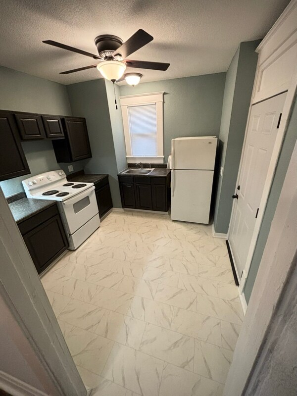 Building Photo - 407 S 12th St