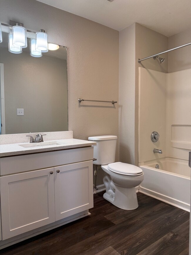 Building Photo - 37 Hamiltons Harbor Dr