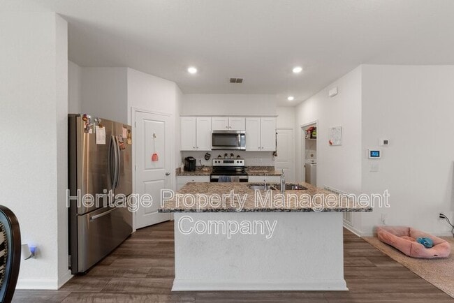 Building Photo - 5811 Rue Picasso
