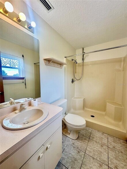 Building Photo - 709 S Lake Starr Blvd