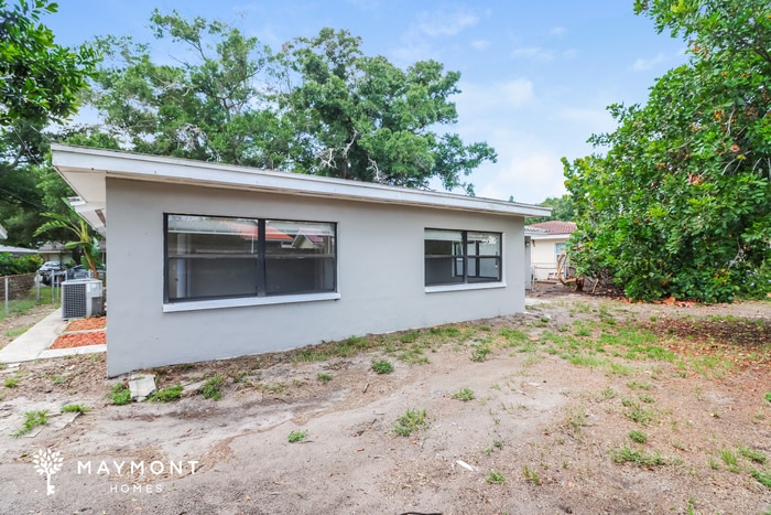 Building Photo - 2086 Shadow Ln