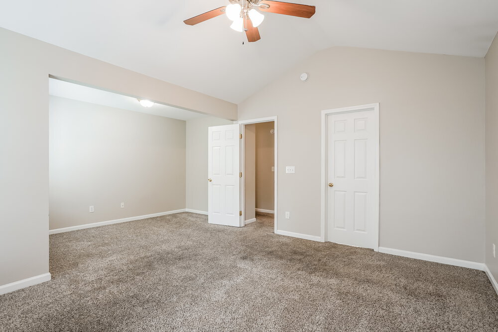 Building Photo - 5405 Kissimmee Ln