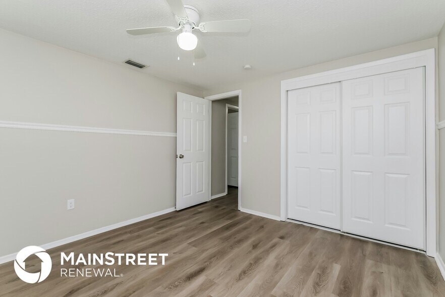 Building Photo - 5528 Daisy Dr