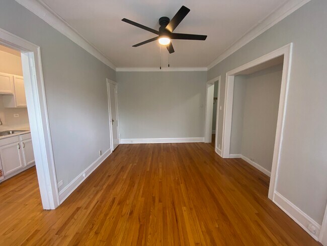 Building Photo - 1303 Elmwood Ave