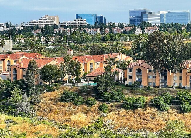Building Photo - 7120 Shoreline Dr