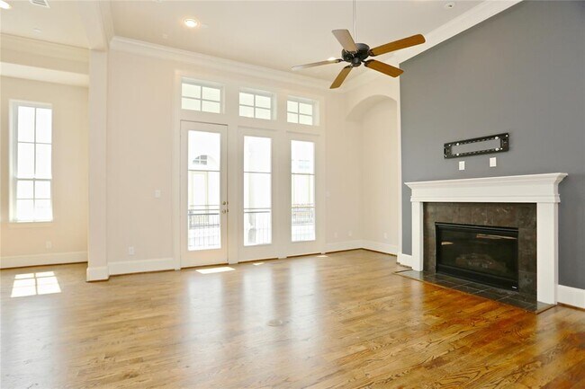 Building Photo - 3216 McKinney St