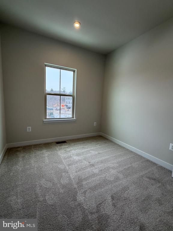 Building Photo - 9313 Klamath Ct