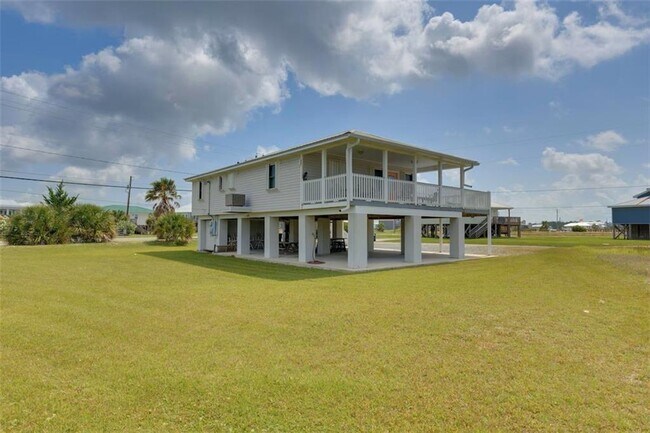 Building Photo - 111 Ponce De Leon Ct