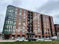 Building Photo - 1 S Highland Ave