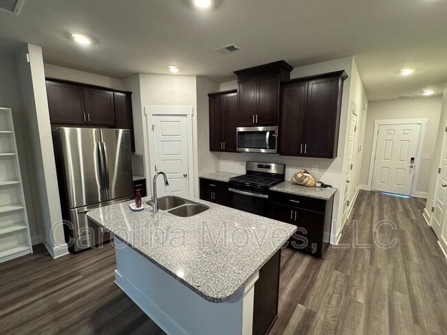 Building Photo - 29 Beachley Pl