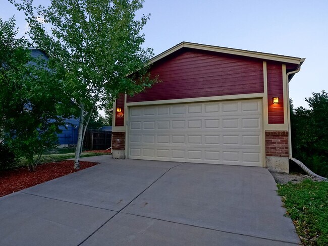 Building Photo - Adorable 4bdrm 2 bath Rancher