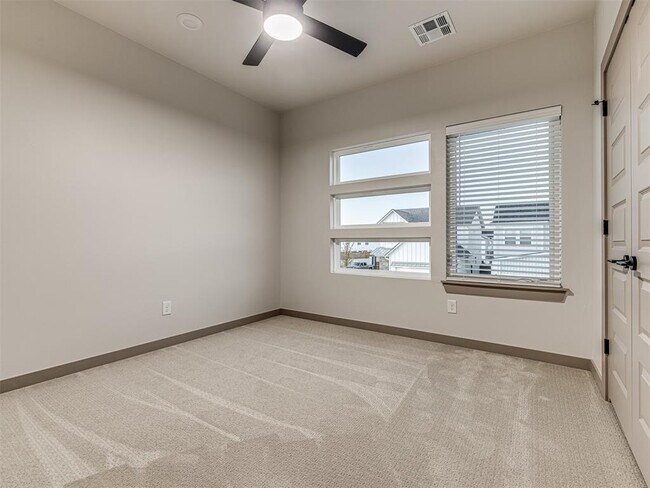 Building Photo - 2548 NW 131st St