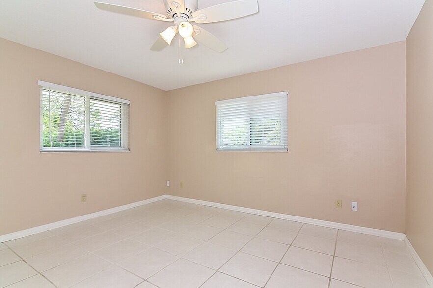 Building Photo - 4138 Macaulay Ln